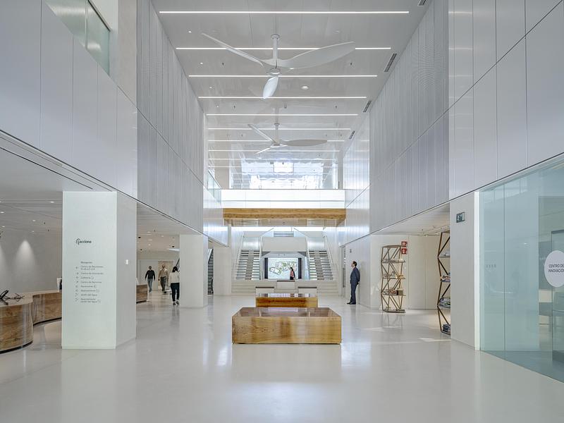 Dossier de presse | 661-87 - Communiqué de presse | World Architecture Festival 2025: Day One Winners Announced - World Architecture Festival - Évènement + Exposition - <p> INTERIORS</p><p>Acciona Campus by Perkins&amp;Will  </p> - Crédit photo : © Timothy Soar