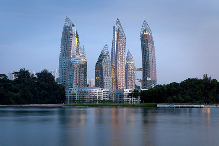 Press kit | 1028-02 - Press release | Winning projects announced at the 2012 Emirates Glass Leaf Awards - The Emirates Glass LEAF Awards - Competition - Special Awards went to Studio Daniel Libeskind, DCA Architects PTE Ltd, with Reflections at Keppel Bay