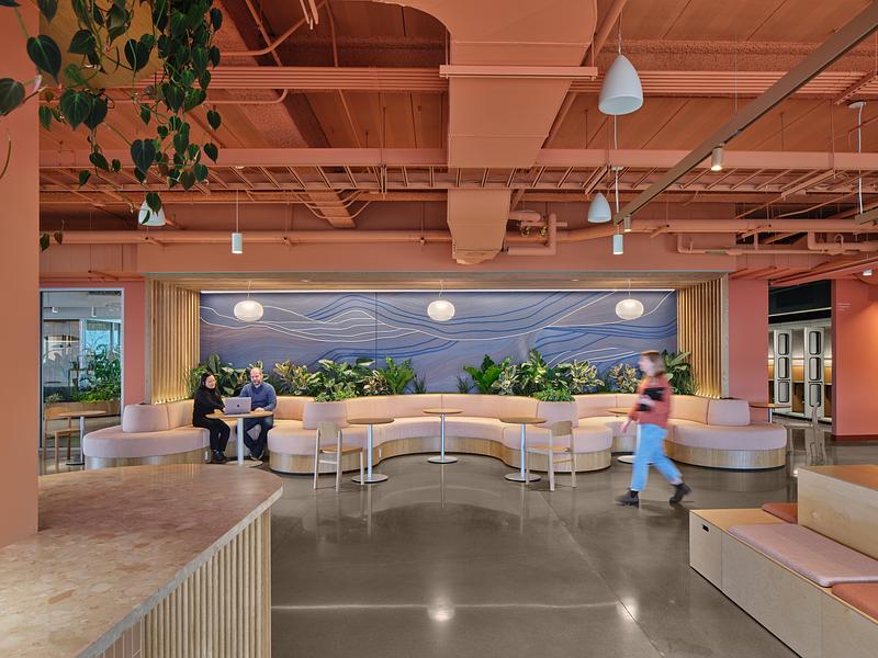 Press kit | 7791-01 - Press release | Callaghan Horiuchi Marks One Year of Arvest at Ledger - Callaghan Horiuchi - Commercial Interior Design - <p class="">The Central Commons features built-in booths, upholstered in green-certified fabrics, and a custom “flow” wall covering.</p> - Photo credit: Halkin Mason Photography