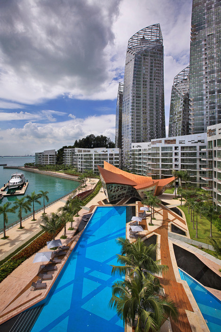 Press kit | 1028-02 - Press release | Winning projects announced at the 2012 Emirates Glass Leaf Awards - The Emirates Glass LEAF Awards - Competition - Special Awards went to Studio Daniel Libeskind, DCA Architects PTE Ltd, with Reflections at Keppel Bay