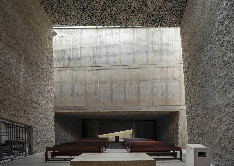 Dossier de presse | 661-90 - Communiqué de presse | World Building of the Year and Interior of the Year revealed at World Architecture Festival 2025 - World Architecture Festival - Évènement + Exposition - <p>World Building of the Year</p><p>The Holy Redeemer Church and Community Centre of Las Chumberas by Fernando Menis </p> - Crédit photo : © Hisao Suzuki
