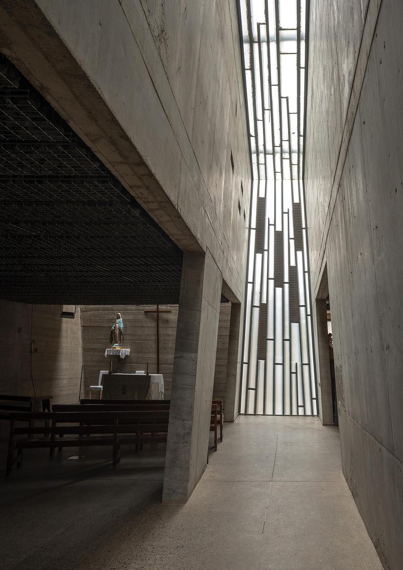 Dossier de presse | 661-90 - Communiqué de presse | World Building of the Year and Interior of the Year revealed at World Architecture Festival 2025 - World Architecture Festival - Évènement + Exposition - <p>World Building of the Year</p><p>The Holy Redeemer Church and Community Centre of Las Chumberas by Fernando Menis </p> - Crédit photo : © Hisao Suzuki