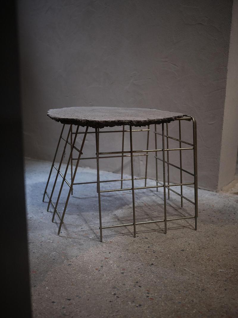 Dossier de presse | 7800-01 - Communiqué de presse | Industrial Art & Alwa Square: la double première de pulpo au M&O 2026 - pulpo - Produit - S Table - Crédit photo : pulpo