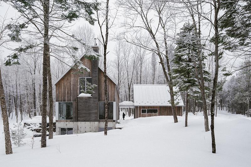 Dossier de presse | 3192-01 - Communiqué de presse | Chalet du ruisseau - EM architecture - Architecture résidentielle - Crédit photo : Raphaël Thibodeau