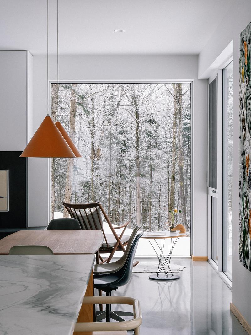 Dossier de presse | 3192-01 - Communiqué de presse | Chalet du ruisseau - EM architecture - Architecture résidentielle - Crédit photo : Raphaël Thibodeau