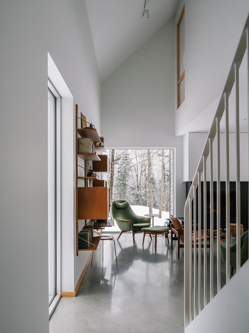 Dossier de presse | 3192-01 - Communiqué de presse | Chalet du ruisseau - EM architecture - Architecture résidentielle - Crédit photo : Raphaël Thibodeau