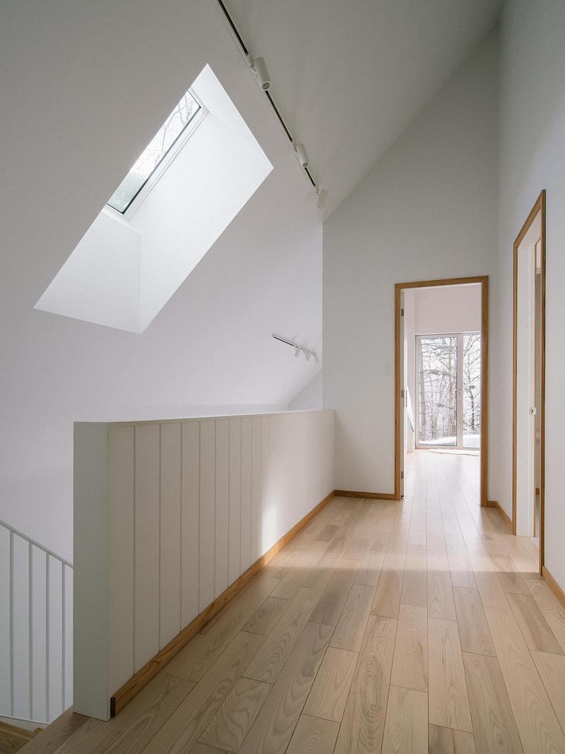 Dossier de presse | 3192-01 - Communiqué de presse | Chalet du ruisseau - EM architecture - Architecture résidentielle - Crédit photo : Raphaël Thibodeau