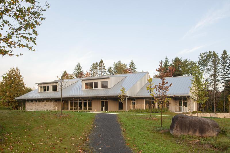 Press kit | 7701-02 - Press release | SIDEX Unveils the 12 Finalists of the 2025 SIDEXPLO!T Competition - Groupe SIDEX - Competition - Clinique dentaires des Cimes - CARTA. - Photo credit: David Boyer Photographe