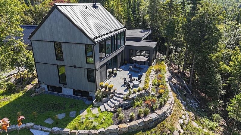 Press kit | 7701-02 - Press release | SIDEX Unveils the 12 Finalists of the 2025 SIDEXPLO!T Competition - Groupe SIDEX - Competition - Le 6400 - Magalex Construction - Photo credit: Alain Denis Photographe 