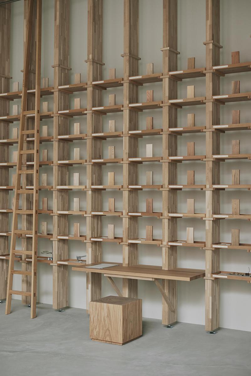 Dossier de presse | 4709-20 - Communiqué de presse | Dezeen Awards 2025 Interiors Winners Unveiled - Dezeen - Concours - The Age of Wood, Christian + Jade, Tokyo, Japan - Crédit photo : The Age of Wood