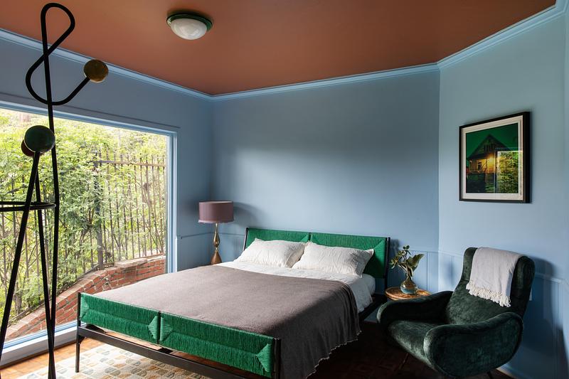 Press kit | 1144-08 - Press release | Tonester Paints Transforms Zappa Nest - Tonester Paints - Residential Interior Design - <p>French Blue walls and The Loved and Lost Club ceiling  </p><br><br><br style=""> - Photo credit: ©Clemens Kois