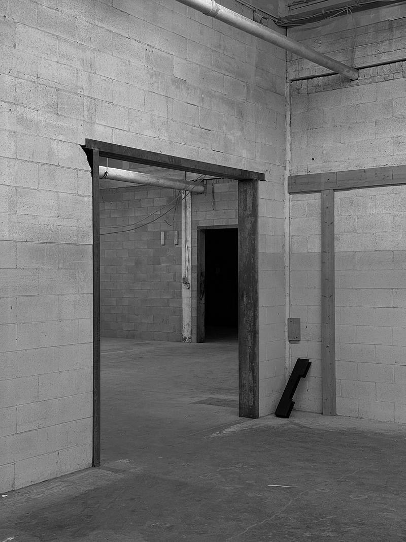 Press kit | 1685-15 - Press release | FOIL Gallery - Atelier L'Abri - Commercial Architecture - existing - Photo credit: atelier l'abri