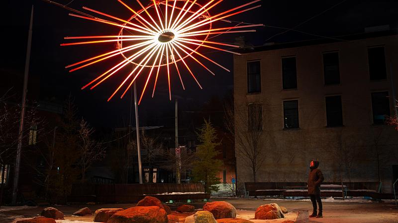 Press kit | 1090-05 - Press release | UN BRIN D’SOLEIL, Suspended Artwork in the Heart of Winter - L'Avenue du Mont-Royal - Urban Design - Photo credit: Latrompette Studio