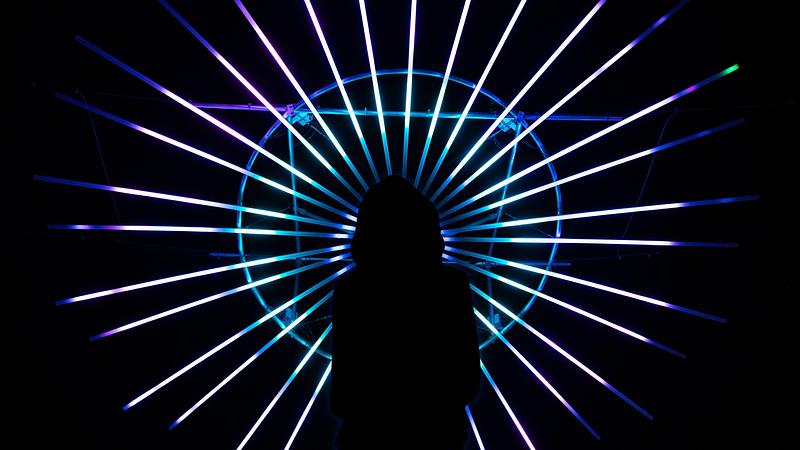 Press kit | 1090-05 - Press release | UN BRIN D’SOLEIL, Suspended Artwork in the Heart of Winter - L'Avenue du Mont-Royal - Urban Design - Photo credit: Latrompette Studio