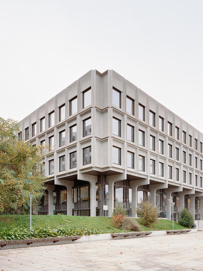 Press kit | 7760-01 - Press release | Vertical Extension and Refurbishment of Collège Rousseau, Geneva - Burckhardt Architecture - Institutional Architecture - Photo credit: <p class="">Olivier Di Giambattista</p>