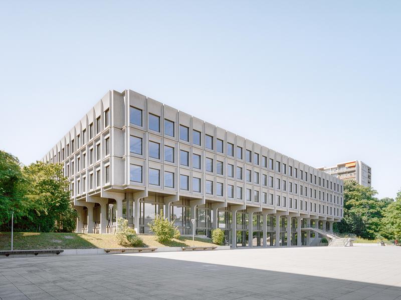 Press kit | 7760-01 - Press release | Vertical Extension and Refurbishment of Collège Rousseau, Geneva - Burckhardt Architecture - Institutional Architecture - Photo credit: <p class="">Olivier Di Giambattista</p>