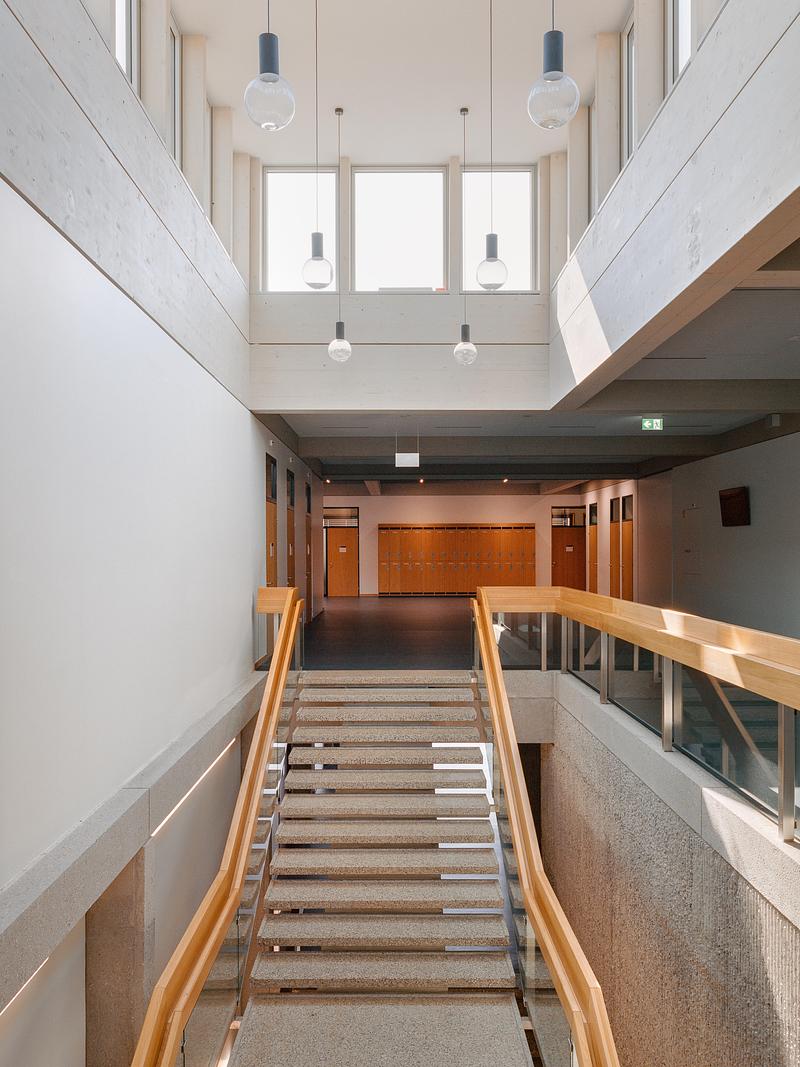 Press kit | 7760-01 - Press release | Vertical Extension and Refurbishment of Collège Rousseau, Geneva - Burckhardt Architecture - Institutional Architecture - Photo credit: <p class="">Olivier Di Giambattista</p>
