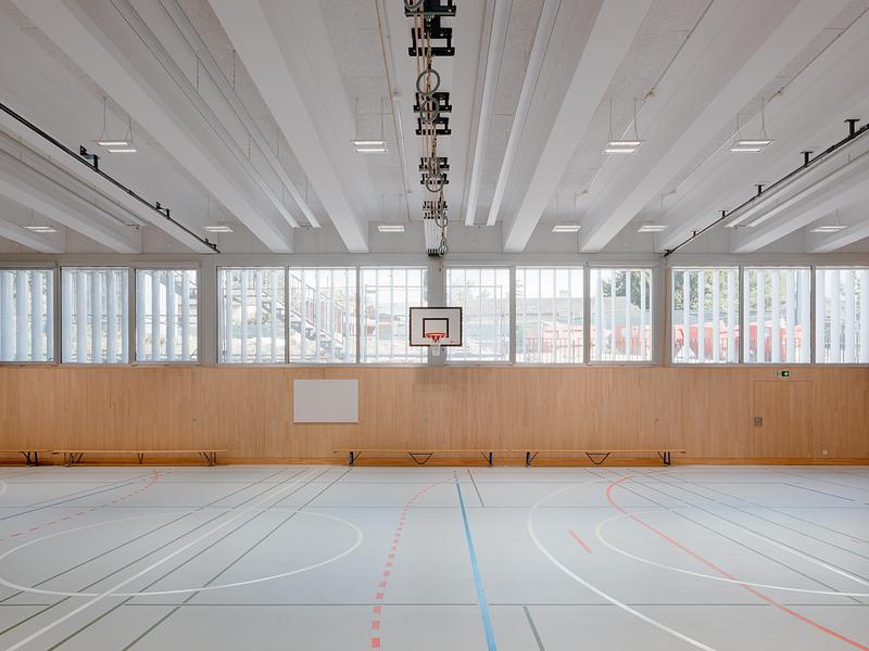 Press kit | 7760-01 - Press release | Vertical Extension and Refurbishment of Collège Rousseau, Geneva - Burckhardt Architecture - Institutional Architecture - Photo credit: <p class="">Olivier Di Giambattista</p>