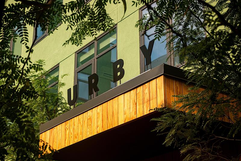 Dossier de presse | 1472-16 - Communiqué de presse | Fishtown Urby - Concrete Amsterdam - Architecture résidentielle - Urby entrance - Crédit photo : Robert Tsai