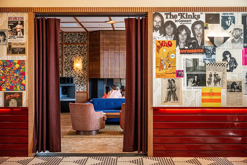 Dossier de presse | 1472-16 - Communiqué de presse | Fishtown Urby - Concrete Amsterdam - Architecture résidentielle - Lobby cafe Percy - Crédit photo : Robert Tsai