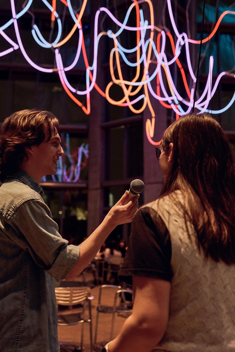 Dossier de presse | 1851-08 - Communiqué de presse | Chœur Spaghetti illumine de nouveau le Musée des beaux-arts du Canada - Daily tous les jours - Art - Crédit photo : Maryn Devine