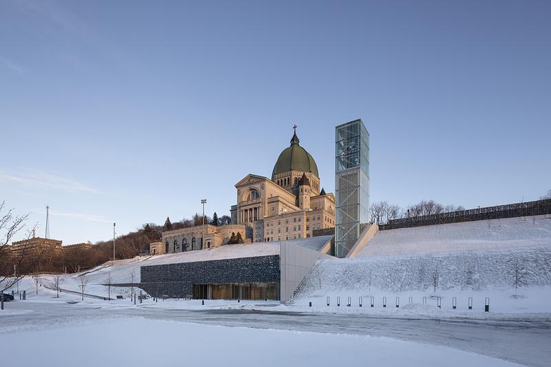 Dossier de presse | 865-63 - Communiqué de presse | Nouveau pavillon d’accueil de l’Oratoire Saint-Joseph : un ajout contemporain à l'un des sites culturels les plus fréquentés de Montréal - Lemay - Architecture institutionnelle - Crédit photo : Adrien Williams