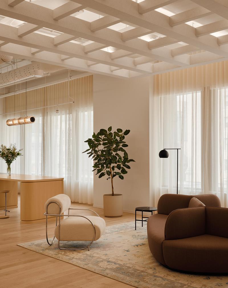 Dossier de presse | 1303-29 - Communiqué de presse | Cain Lamarre : réinventer le bureau d’avocat au cœur du patrimoine montréalais - Sid Lee Architecture - Design d’intérieur commercial - Crédit photo : Alex Lesage