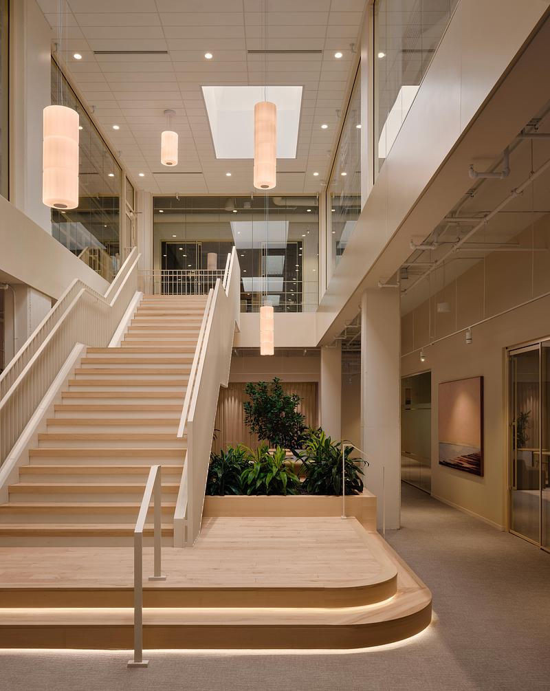 Dossier de presse | 1303-29 - Communiqué de presse | Cain Lamarre : réinventer le bureau d’avocat au cœur du patrimoine montréalais - Sid Lee Architecture - Design d’intérieur commercial - Crédit photo : Alex Lesage