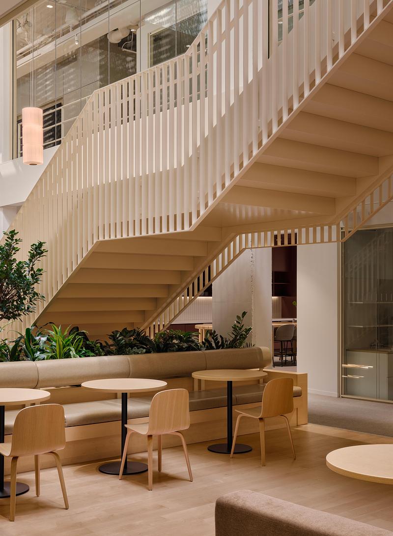 Dossier de presse | 1303-29 - Communiqué de presse | Cain Lamarre : réinventer le bureau d’avocat au cœur du patrimoine montréalais - Sid Lee Architecture - Design d’intérieur commercial - Crédit photo : Alex Lesage