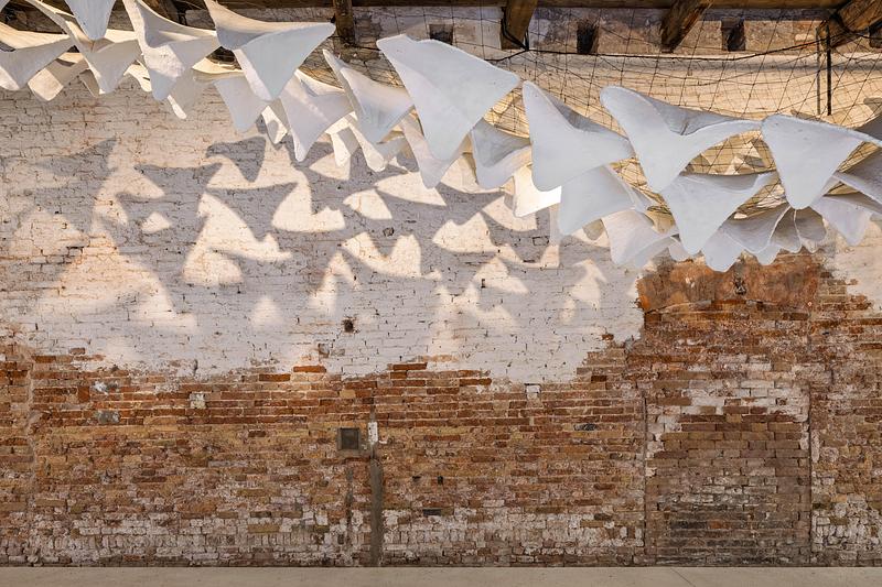 Dossier de presse | 7815-01 - Communiqué de presse | Flight into Shadow - Deggendorf Institute of Technology - Évènement + Exposition - Crédit photo : <p class="">Jacopo La Forgia</p>