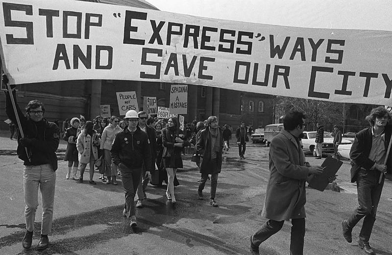 Dossier de presse | 1607-16 - Communiqué de presse | Toronto’s Stories Through Design: DesignTO Festival Returns in January - DesignTO - Évènement + Exposition - Ideas Forum: Advocating for a Better City  - Crédit photo : University of Toronto Archives &amp; Records Management Services, Robert Lansdale Photograph fonds, B1998-0033/701157