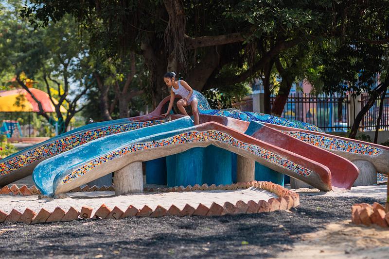 Dossier de presse | 7793-01 - Communiqué de presse | Chakrajeevan Udyan: The Circle of Life Park - Hsc Designs - Design urbain - Maati no Rangmanch( Earthen reimagined playspace)  - Crédit photo : Notebook productions Sarthak