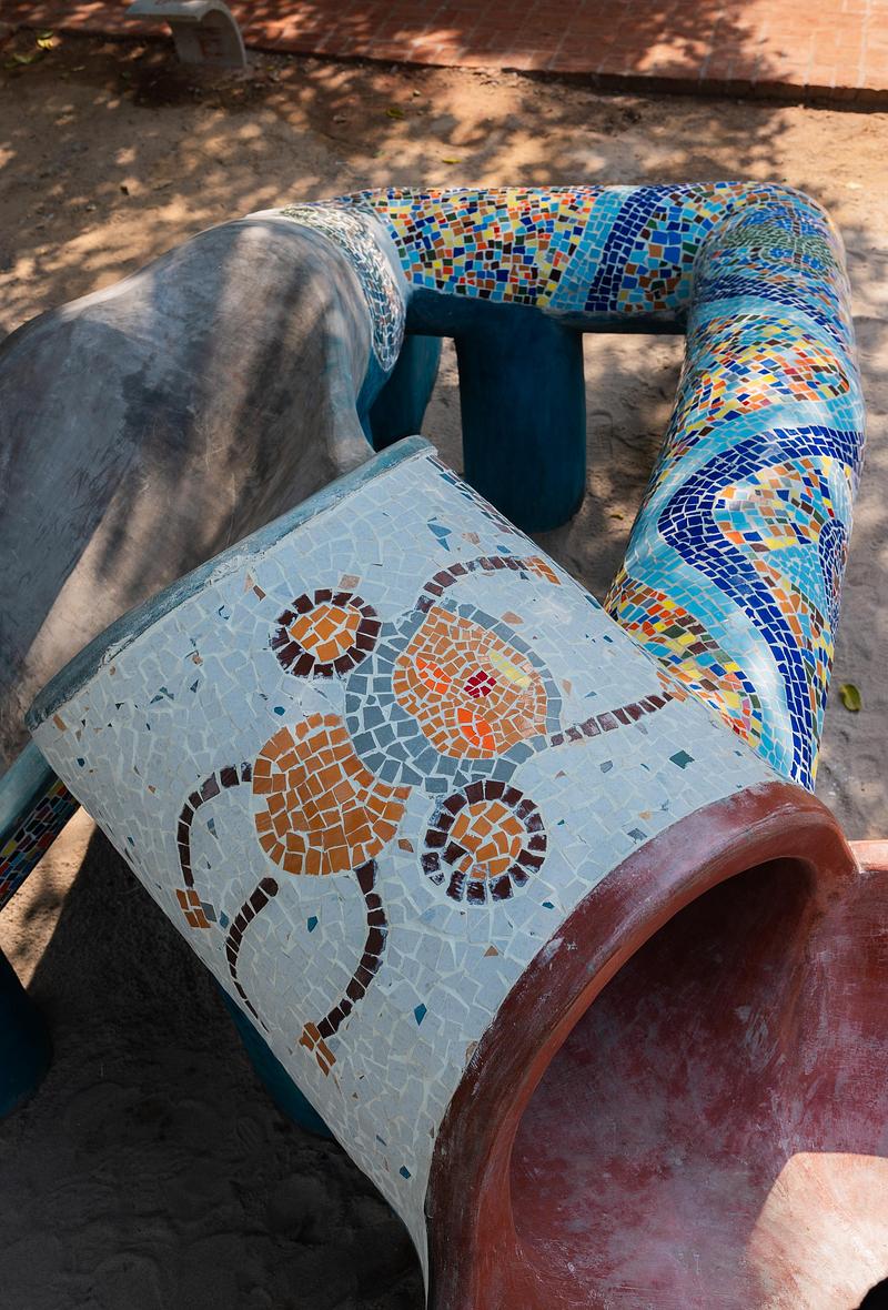 Dossier de presse | 7793-01 - Communiqué de presse | Chakrajeevan Udyan: The Circle of Life Park - Hsc Designs - Design urbain - Art work by local artisans reflective of kids spaces   - Crédit photo : Notebook productions Sarthak