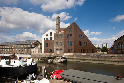 Press kit | 1028-02 - Press release | Winning projects announced at the 2012 Emirates Glass Leaf Awards - The Emirates Glass LEAF Awards - Competition - Pollard Thomas Edwards Architects, with The Granary