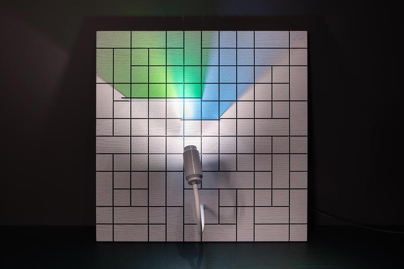 Dossier de presse | 7663-01 - Communiqué de presse | Award-Winning MOOD Luminaire Lets Users Create Personal Light Art - Vaida Atkočaitytė-Dališanskienė - Design d’éclairage - MOOD luminaire by Vaida Atkočaitytė‑Dališanskienė — a cool colour composition - Crédit photo :  Vaidotas Darulis 