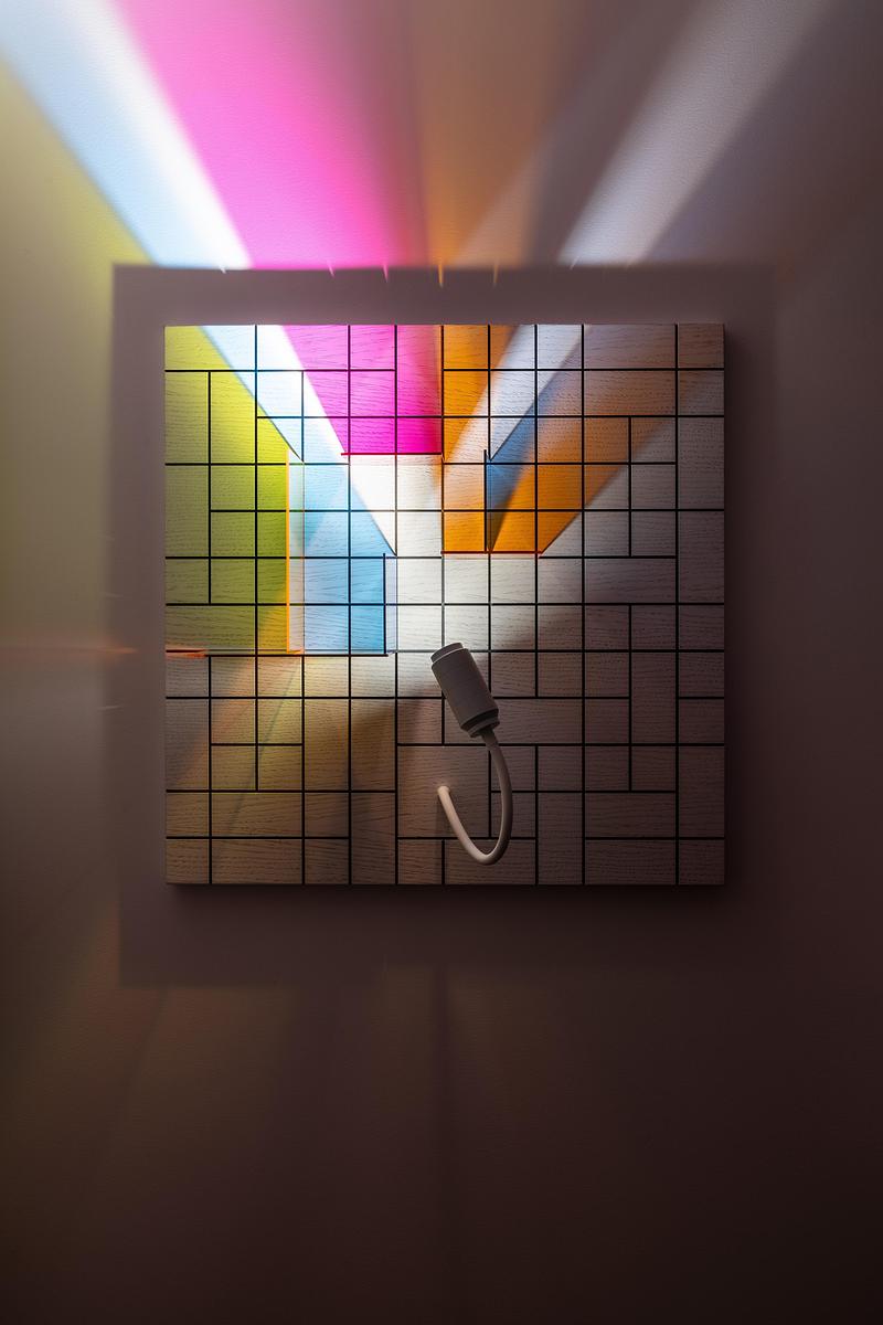 Dossier de presse | 7663-01 - Communiqué de presse | Award-Winning MOOD Luminaire Lets Users Create Personal Light Art - Vaida Atkočaitytė-Dališanskienė - Design d’éclairage - <ul><li><p>MOOD luminaire — full colour expression by Vaida Atkočaitytė‑Dališanskienė</p> </li> </ul> - Crédit photo :  Vaidotas Darulis 