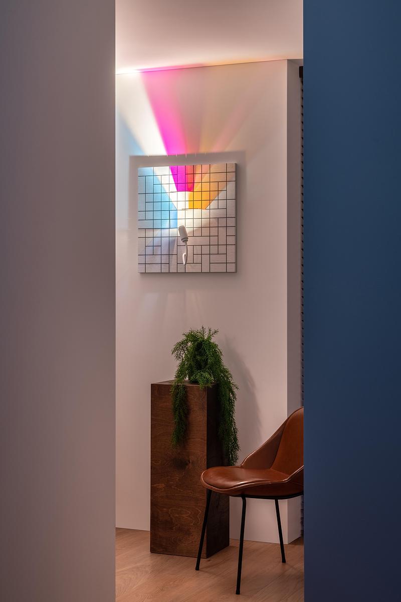 Dossier de presse | 7663-01 - Communiqué de presse | Award-Winning MOOD Luminaire Lets Users Create Personal Light Art - Vaida Atkočaitytė-Dališanskienė - Design d’éclairage - MOOD by Vaida Atkočaitytė‑Dališanskienė — an interior light composition - Crédit photo :  Vaidotas Darulis 