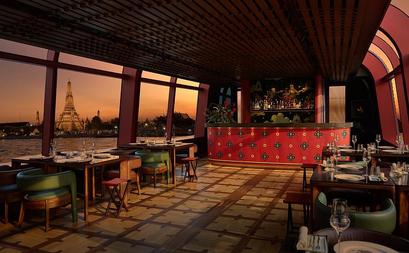 Dossier de presse | 5216-01 - Communiqué de presse | Apsara Cruise, Bar & Restaurant of The Year from  World Architecture Festival Interiors - Studio Locomotive - Design d’intérieur commercial - Apsara Cruise by Studio Locomotive - Crédit photo : Pichan Sujaritsatit