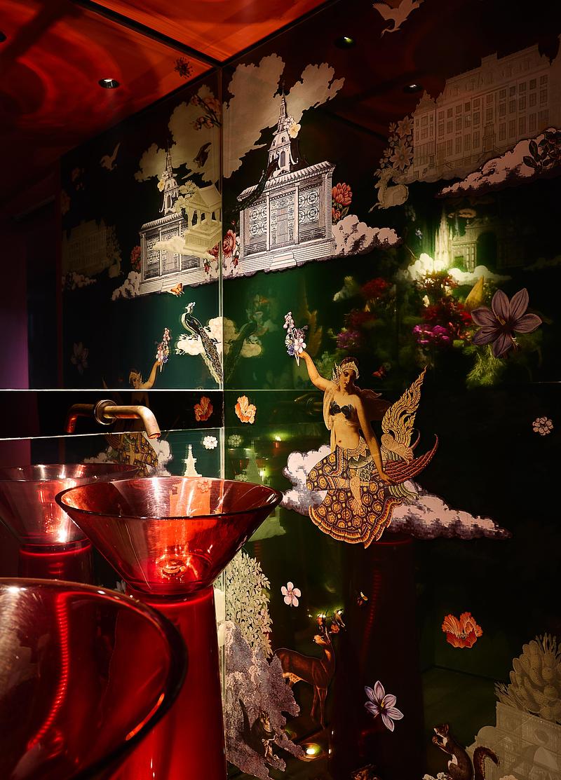 Dossier de presse | 5216-01 - Communiqué de presse | Apsara Cruise, Bar & Restaurant of The Year from  World Architecture Festival Interiors - Studio Locomotive - Design d’intérieur commercial - Apsara Cruise by Studio Locomotive - Crédit photo : Pichan Sujaritsatit