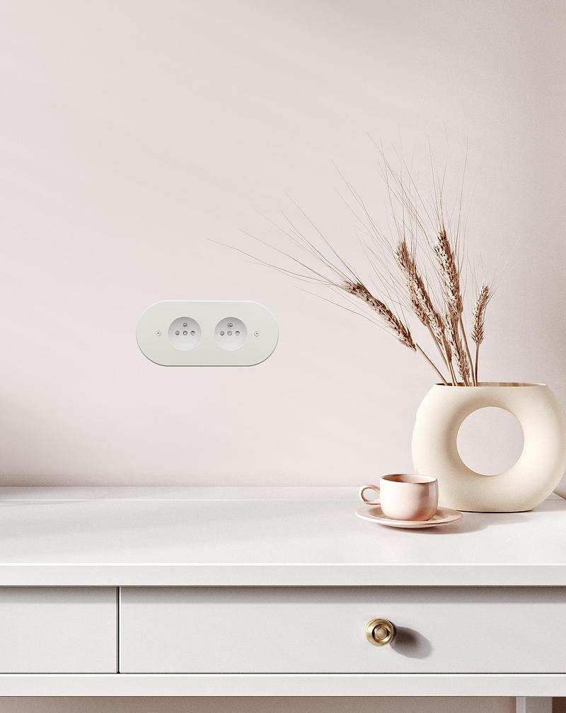 Press kit | 2630-20 - Press release | Meljac Celebrates 2026 Colour of the Year: Pantone Cloud Dancer - Meljac - Lighting Design - <p class="">Bespoke model, brass with epoxy</p> - Photo credit: Meljac