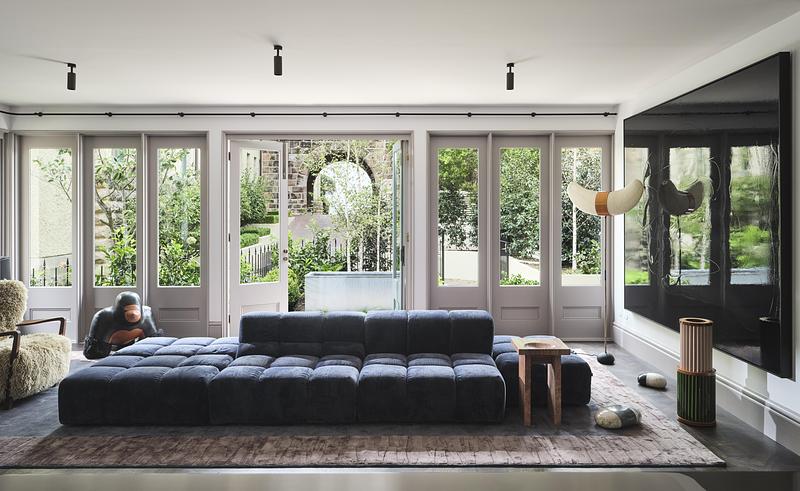 Press kit | 7827-01 - Press release | Kilmory House - Jillian Dinkel - Residential Interior Design - <p class="">Interior Design and Decoration by Jillian Dinkel</p><p class="">Styling by Joseph Gardner</p><p class="">Built by Venari Projects</p> - Photo credit:  <p class="" style="">Dave Wheeler<br style=""></p> 