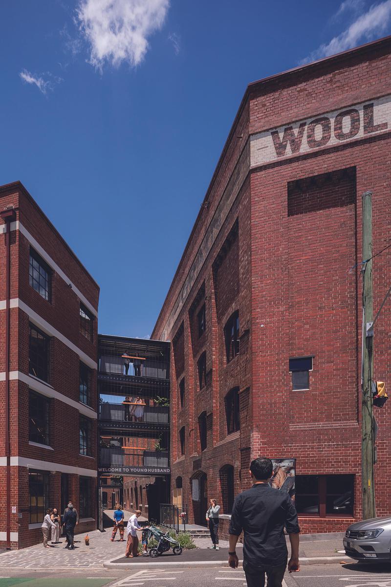 Dossier de presse | 2889-01 - Communiqué de presse | Woods Bagot Reimagines Historic Wool Stores as Contemporary Mixed-Use Precinct - Woods Bagot - Architecture commerciale - Crédit photo : Trevor Mein