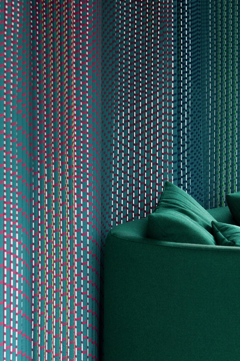 Dossier de presse | 7833-01 - Communiqué de presse | Plissade Wins Dezeen Awards 2025 Textile Design of the Year - Luis Marie - Produit - Plissade - Bespoke - Crédit photo : Luis Marie