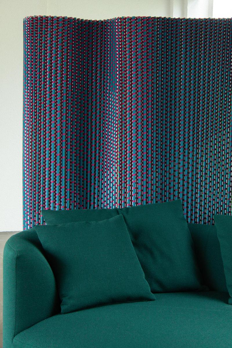 Dossier de presse | 7833-01 - Communiqué de presse | Plissade Wins Dezeen Awards 2025 Textile Design of the Year - Luis Marie - Produit - Plissade - Bespoke - Crédit photo : Luis Marie