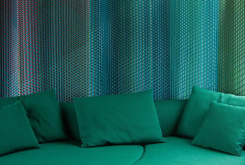 Dossier de presse | 7833-01 - Communiqué de presse | Plissade Wins Dezeen Awards 2025 Textile Design of the Year - Luis Marie - Produit - Plissade - Bespoke - Crédit photo : Luis Marie