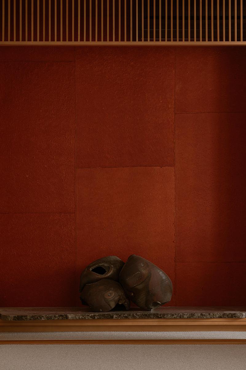 Dossier de presse | 7825-01 - Communiqué de presse | SYMBOLPLUS OFFICE - SYMBOLPLUS INC. - Design d’intérieur commercial - The tokonoma with a washi paper backdrop. - Crédit photo : <table id="96c31f4d-1705-43bb-cae1-10c9725fc231" data-aloha-ephemera-attr="id" class="aloha-ephemera-attr"><tbody><tr><td>Keishin Horikoshi</td></tr></tbody></table>