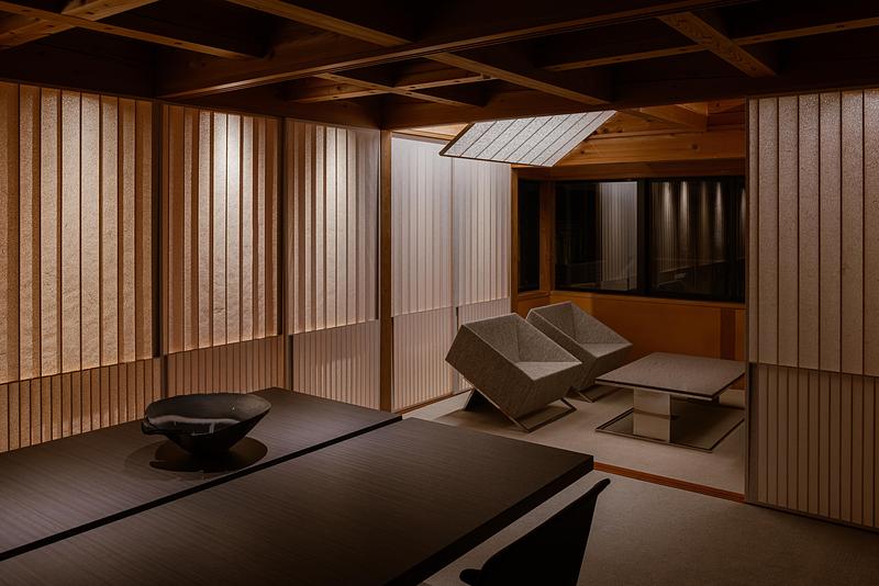 Dossier de presse | 7825-01 - Communiqué de presse | SYMBOLPLUS OFFICE - SYMBOLPLUS INC. - Design d’intérieur commercial - Viewing the living room from the kitchen - Crédit photo : <table id="28e51004-e6c2-d600-8df8-d1052980621a" data-aloha-ephemera-attr="id" class="aloha-ephemera-attr"><tbody><tr><td>Keishin Horikoshi</td></tr></tbody></table>