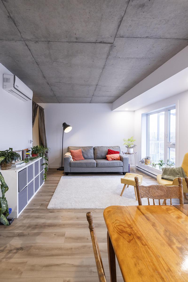 Dossier de presse | 7507-03 - Communiqué de presse | Franky - Quinzhee Architecture - Architecture résidentielle - Choix des finis par les clients et aménagement par les locataires - Crédit photo : Anne Rousseau