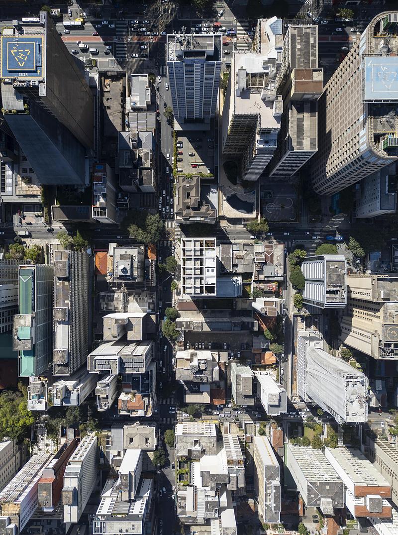 Press kit | 2001-05 - Press release | Inspira SP - TRIPTYQUE - Commercial Architecture -  Top view  - Photo credit: Maíra Acayaba