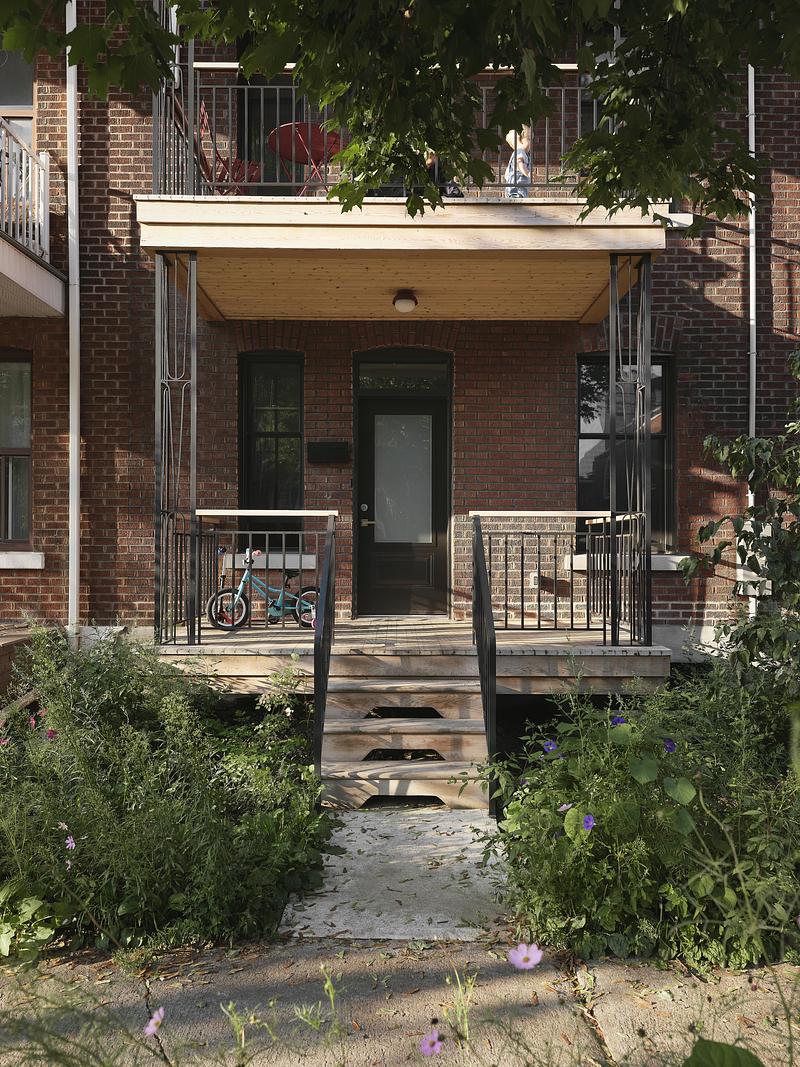 Press kit | 7798-01 - Press release | The Lilac House - assemblage studio - Residential Architecture - Photo credit: Maxime Brouillet